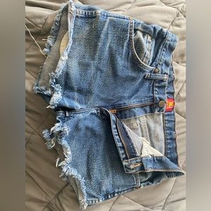 Some cute wrangler shorts, slim fit. Size Small. Worm maybe once.